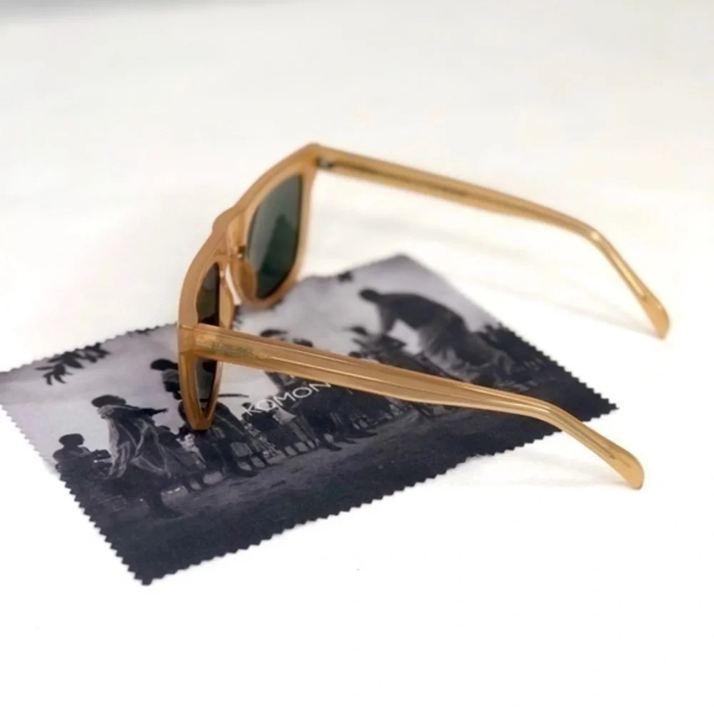 KOMONO Bennet Amber Sunglasses NEW tan gold shield UV400 - Picture 6 of 13